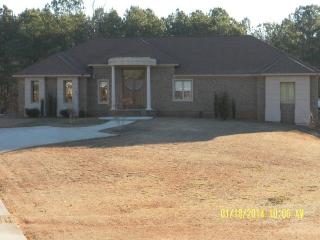 71 Overlook Way, Carrollton, GA 30117-4818