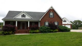 124 Parkway Rd, Tullahoma, TN 37388-5350
