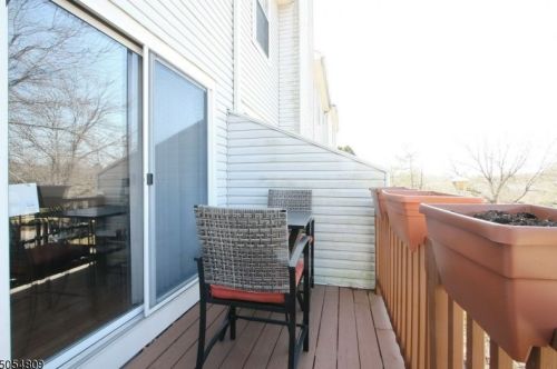 19 Green Heron Dr, Hackettstown NJ  07840-3300 exterior