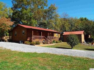 3271 Cosby Creek Rd, Cosby, TN 37722-2855