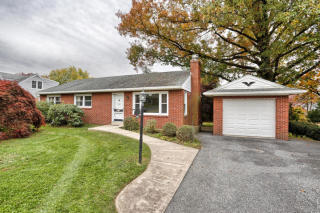 2042 Stone Mill Rd, Lancaster PA  17603-6069 exterior