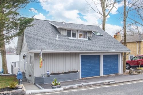 77 Fox Hill Rd, Parsippany, NJ 07834-3008