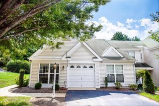 1971 Arbor Ct, Charlottesville, VA 22911-7225