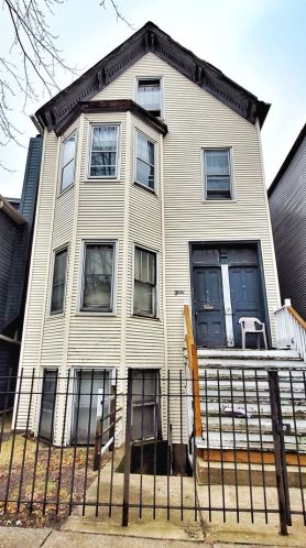 3016 Seminary Ave, Chicago, IL 60657-4336