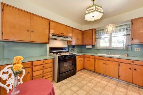 426 K St, Rio Linda, CA 95673-3419