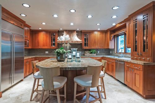 10188 Dimple Dell Ln, Sandy UT 84092-4505 exterior