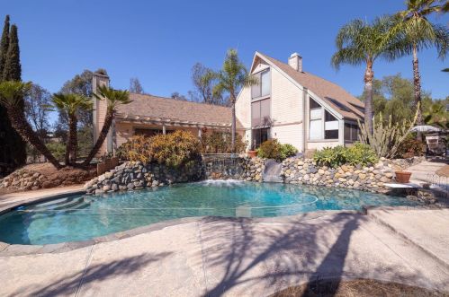 30674 Eva De Luca Way, Valley Center, CA