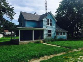401 South St, Hilltop, IL 61753-1501