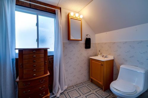 3937 Fordham Pl, Cincinnati OH 45213-2326 exterior