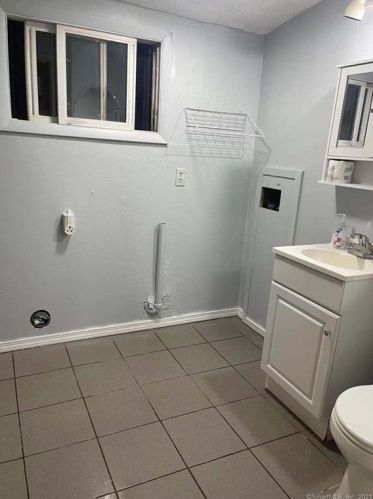 23 Braeburn Ln, Middletown, CT 06457-1622