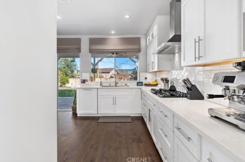 1349 Fitzgerald Rd, Simi Valley CA  93065-4480 exterior