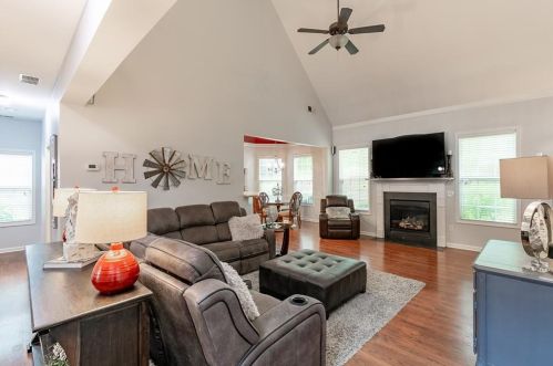 433 Long Branch Way, Holly Springs, GA 30115-1806