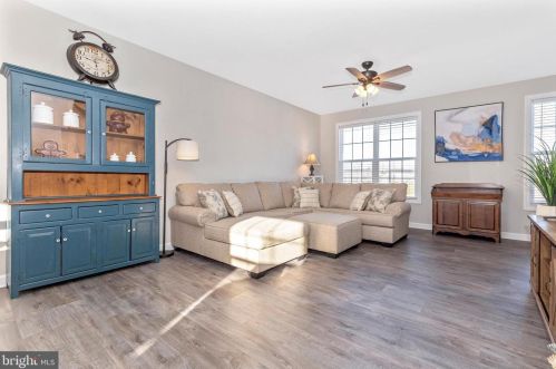 204 Overlook Dr, Hanover PA  17331-9136 exterior