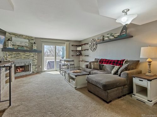 9040 63rd Ave, Arvada, CO 80004-3104