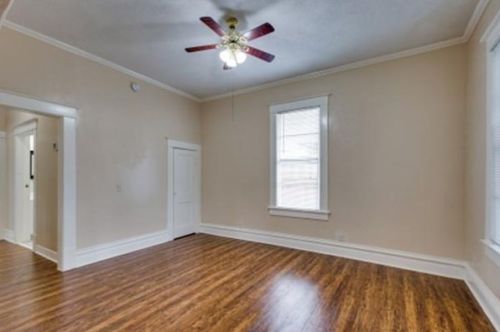 838 Bishop Ave, Dallas TX  75208-4218 exterior