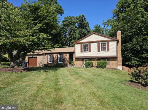 16036 Macedonia Dr, Woodbridge, VA 22191-4412