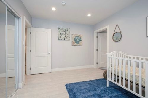 3521 Encinal Ave, Glendale CA 91214-2415 exterior