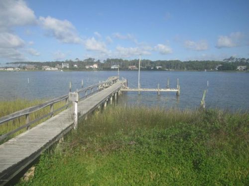 166 Alfred Dr, Gloucester, NC 28528