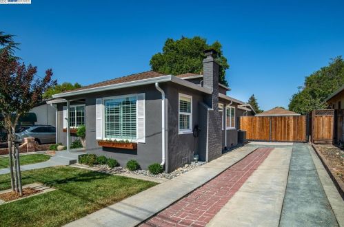 660 P St, Livermore, CA 94550-4324