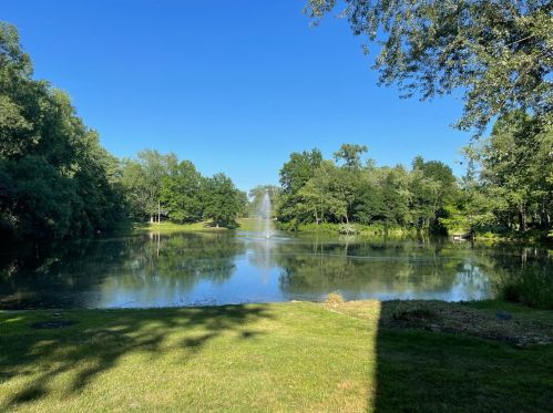 5202 Woodmere Ct, Valpo, IN 46383-6672