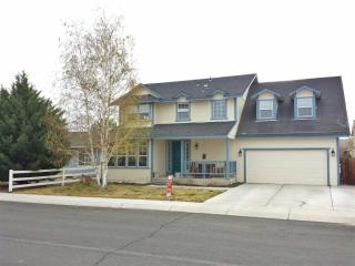 409 Aspen Dr, Dayton, NV 89403-8514