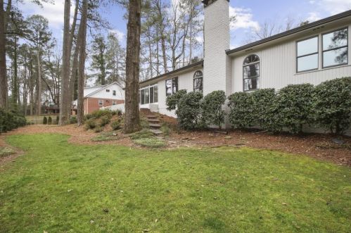 29 Brandon Rdg Dr, Atlanta GA  30328-2135 exterior