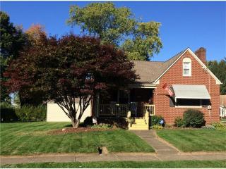 965 9th St, Massillon, OH 44646-4551