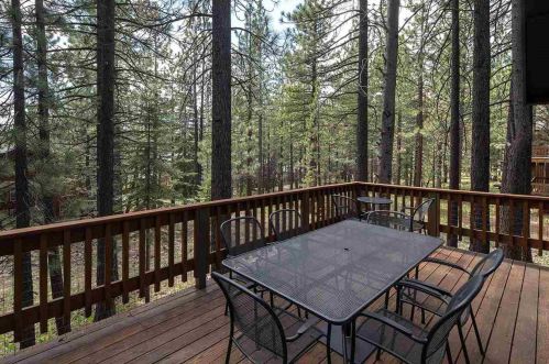 13178 Muhlebach Way, Truckee CA  96161-6424 exterior