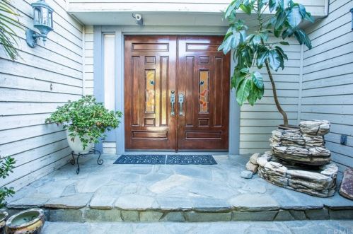 684 Frontier Ct, Anaheim CA  92807-4732 exterior