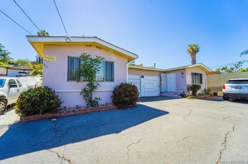 711 Townsite Dr, Vista CA  92084-4501 exterior