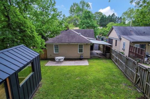 1102 Hawthorne St, Atlanta GA  30307-2609 exterior