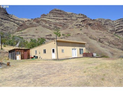 73720 Indian Creek Rd, Imnaha, OR 97842-8214