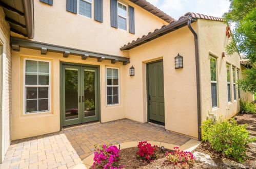 6562 Halite Pl, Carlsbad, CA 92009-1740