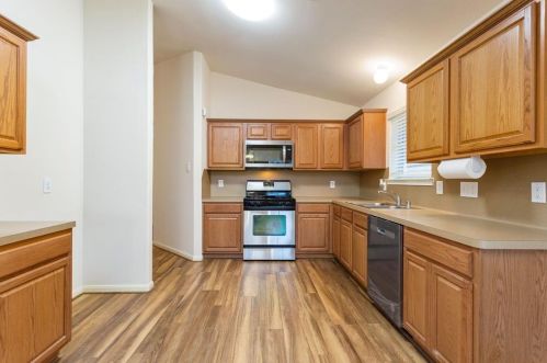 1230 Gibbons Ct, Richmond TX 77471-2485 exterior