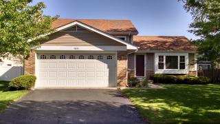 1611 Terri Cir, Naperville, IL 60563-0454