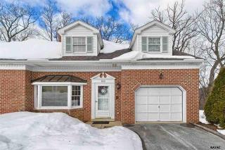 1656 Wyntre Brooke Dr, York, PA 17403-4542