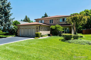 1019 Terrace Ln, Glenview, IL 60025-2754
