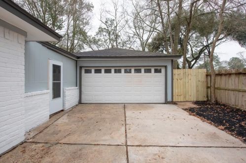 27270 Paula Ln, Conroe TX  77385-9089 exterior