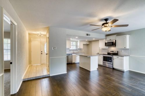 4021 Clemson Dr, Garland TX 75042-5228 exterior