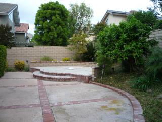 6 Vispera, Irvine CA  92620-2127 exterior