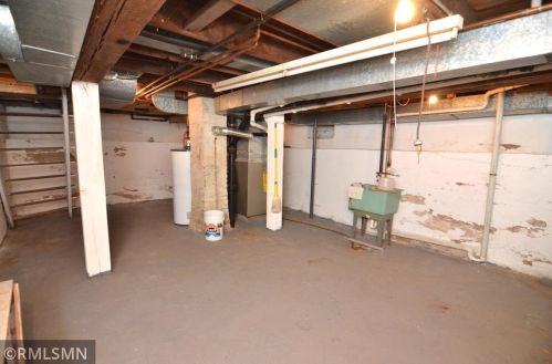 2127 Ann Arbor St, Saint Paul MN  55104-5001 exterior