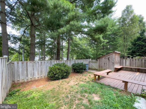 5601 Castlebury Ct, Springfield VA  22015-1883 exterior