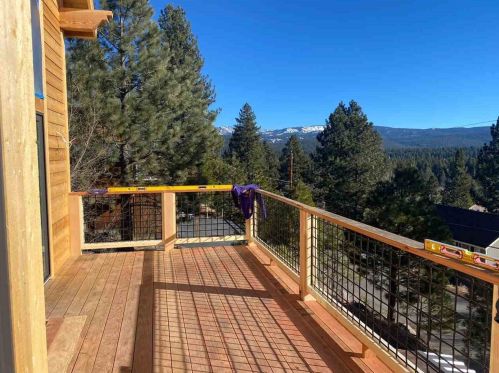 11844 Highland Ave, Truckee CA  96161-1710 exterior