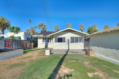 3160 Lime St, Riverside CA 92501-2930 exterior