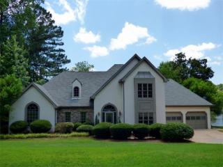 124 Lakeside Dr, Kennesaw, GA 30144-3063