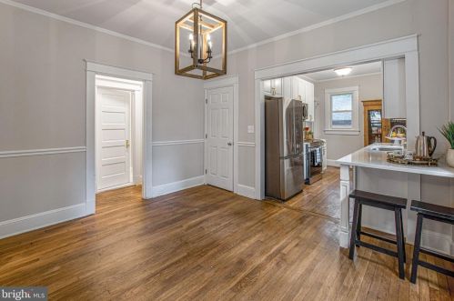 9715 Capitol View Ave, Silver Spring MD 20910-1033 exterior