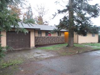 53108 12th St, Scappoose, OR 97056-2918