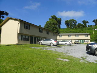 223 Hazel Dr, Pigeon Forge, TN 37862-4504