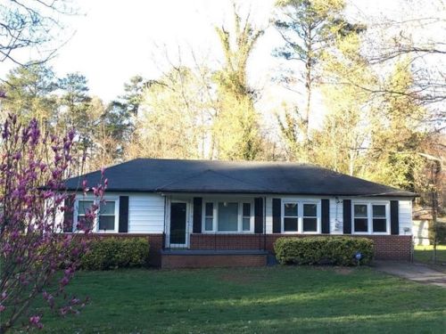 940 Dale Dr, Mableton, GA 30126-1502