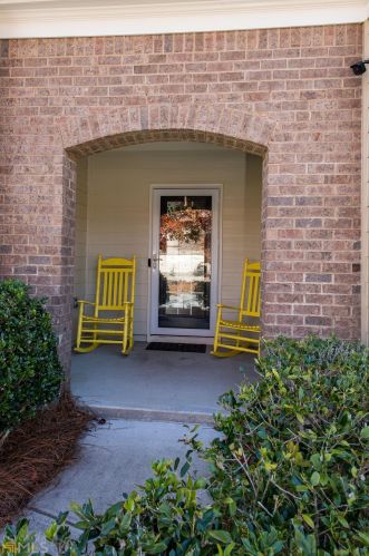 420 Fern Bay Dr, Atlanta GA  30331-8957 exterior